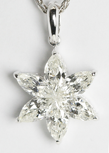 18k White Gold Marquise Cut Invisible Setting 0.7 Carat, G color with I1 Clarity Diamond Flower Pendant